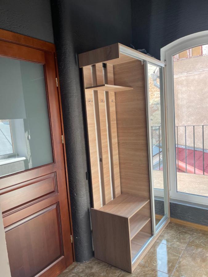 Philharmonie Platz Apartments Chernivtsi Luaran gambar